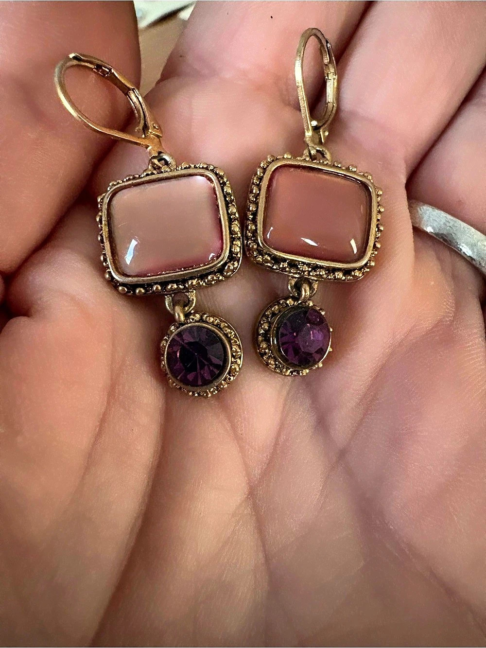 Vintage Gold-Tone Purple Drop Earrings Like New